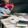 Is het nou ligt of legt? Wij leggen je het verschil uit